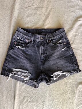 American Eagle high waist denim 90s boyfriend shorts Size 0 washed black color
